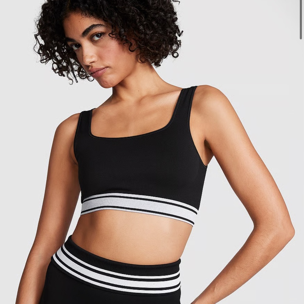 NWOT Reversible Sports Bra